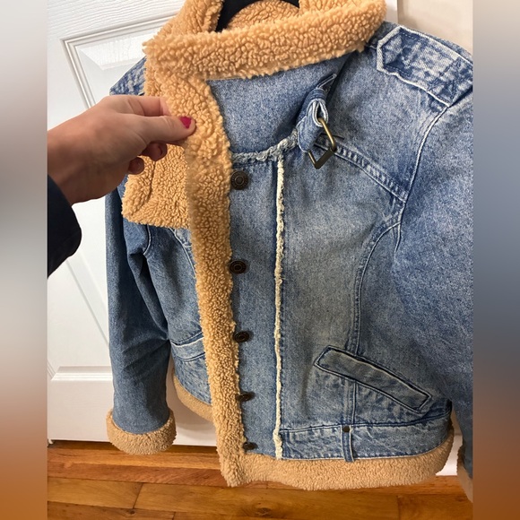 We The Free Rylee moto denim jacket with faux fur trim. - Picture 4 of 5